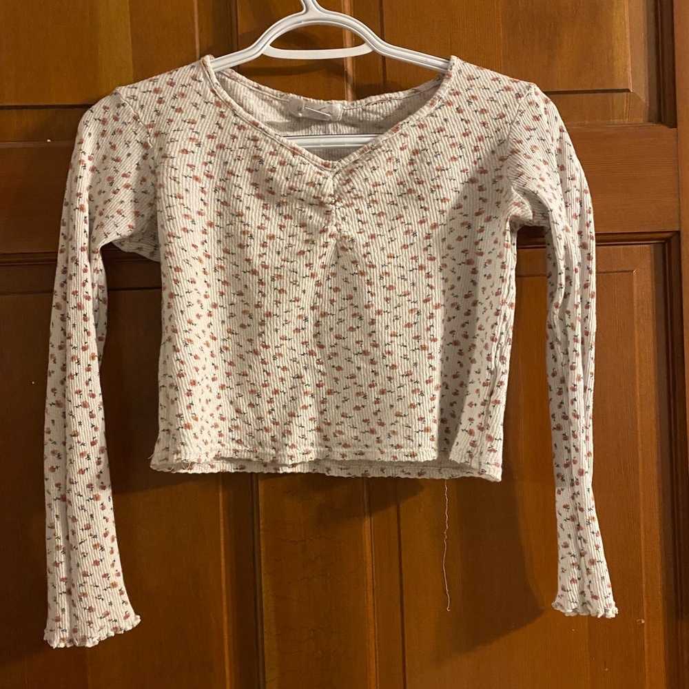 Cropped flower shirt
